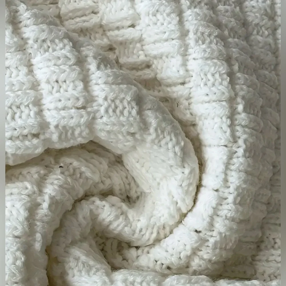 Elegant White Knit Sweater with Lace Trim